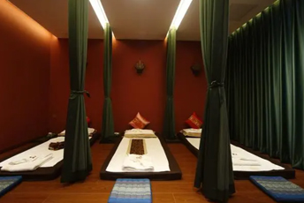 南通泰式按摩的被动瑜伽:当身体被折叠成诗